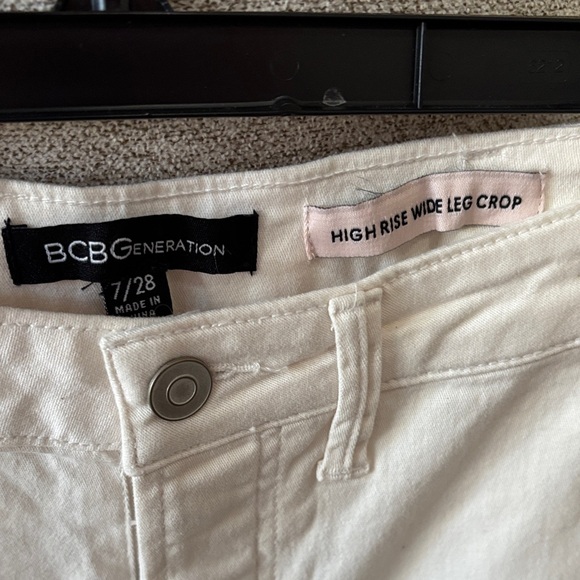 BCBGeneration High Rise Wide Leg Crop – White - Picture 3 of 4